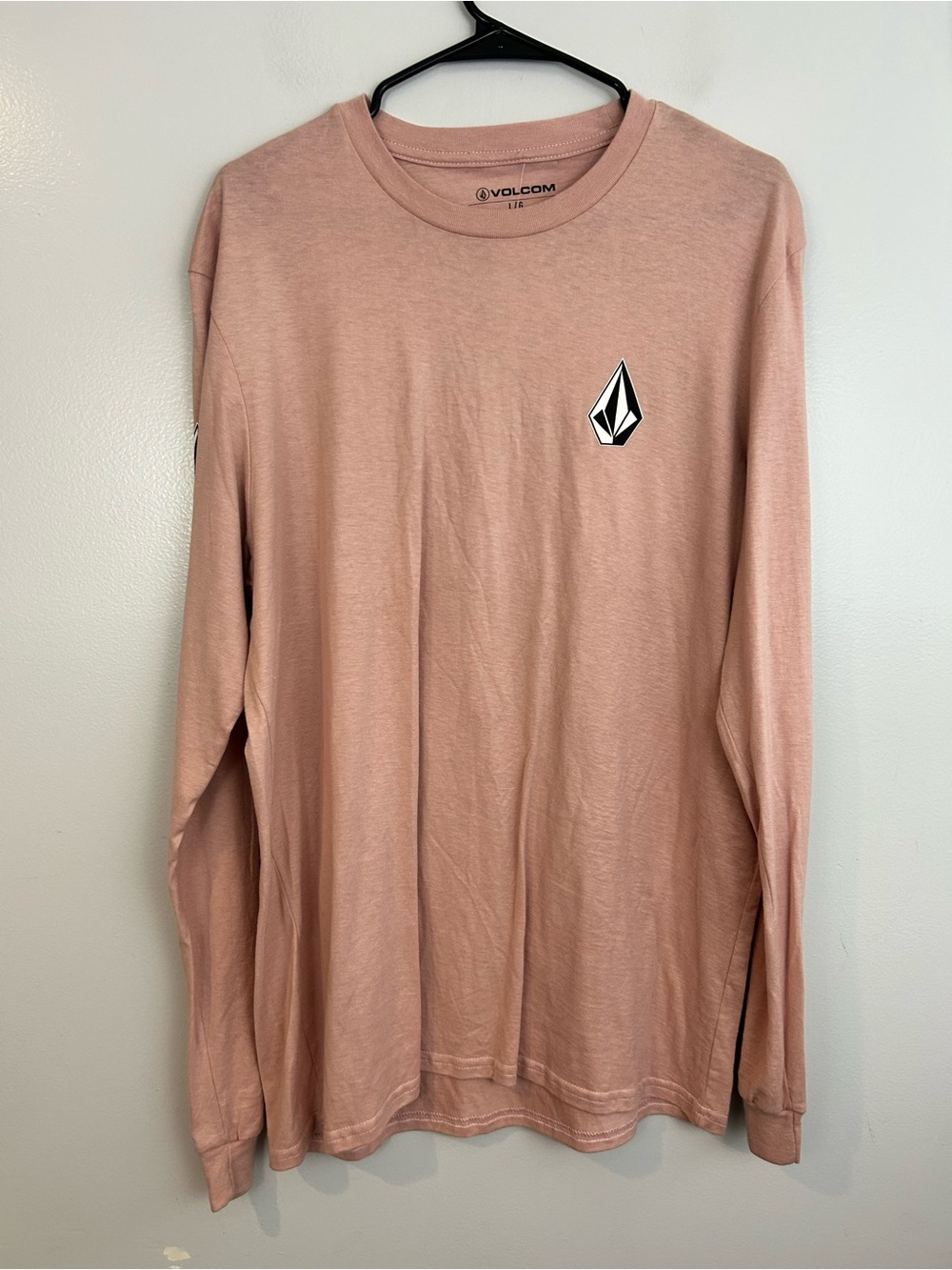 NWT Volcom Stickly Stones Dusty Pink Long Sleeve Diamond Logo T-shirt Large